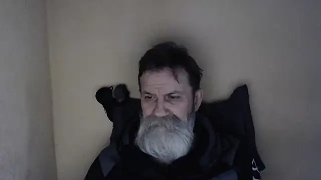 Snapshot of AlexNudo chatting on 02-26-26, 10:04 AlexNudo online show from 02-26-26, 10:04