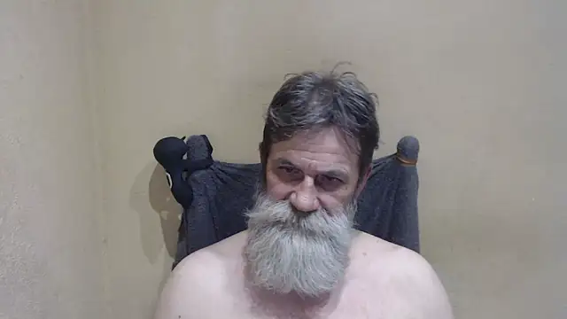 Snapshot of AlexNudo chatting on 06-10-26, 03:24 AlexNudo online show from 06-10-26, 03:24