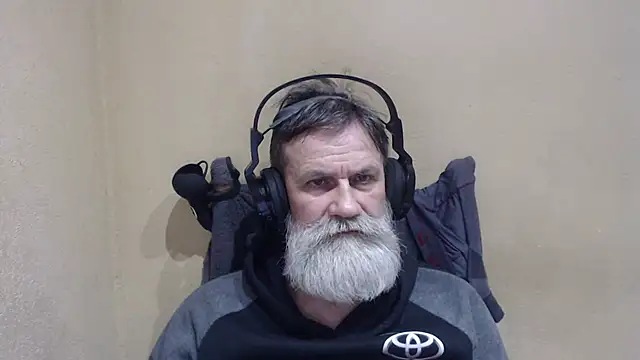 Snapshot of AlexNudo chatting on 02-12-26, 11:10 AlexNudo online show from 02-12-26, 11:10