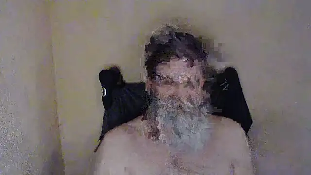 Snapshot of AlexNudo chatting on 06-16-26, 08:47 AlexNudo online show from 06-16-26, 08:47