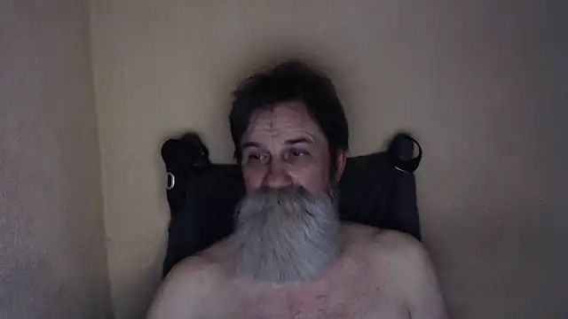 Snapshot of AlexNudo chatting on 06-22-26, 06:27 AlexNudo online show from 06-22-26, 06:27
