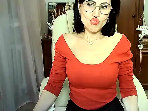 Snapshot of Alyona_Alex chatting on 12-10-24, 03:22 Alyona Alex online show from 12-10-24, 03:22