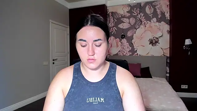 Roxie Bradley online show from 09-10-25, 05:50