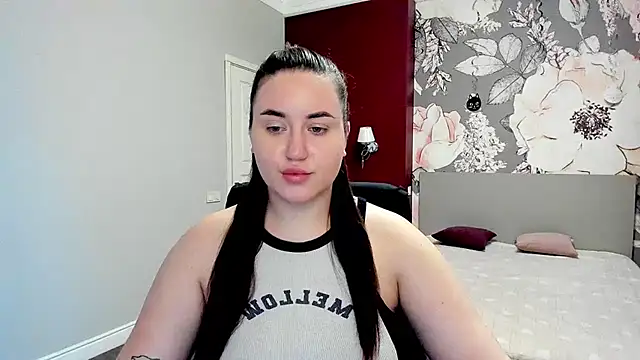 Roxie Bradley online show from 02-17-26, 06:54