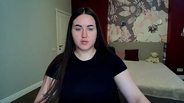 Snapshot of Roxie_Bradley chatting on 07-14-26, 05:34 Roxie Bradley online show from 07-14-26, 05:34