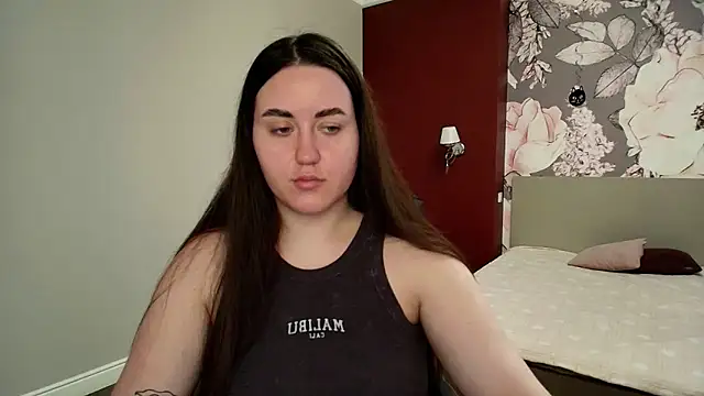 Roxie Bradley online show from 03-20-26, 06:47