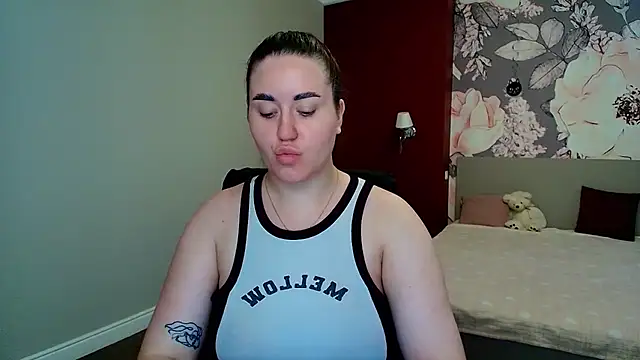 Snapshot of Roxie_Bradley chatting on 07-07-26, 05:54 Roxie Bradley online show from 07-07-26, 05:54