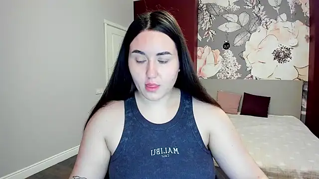 Roxie Bradley online show from 02-09-26, 06:44