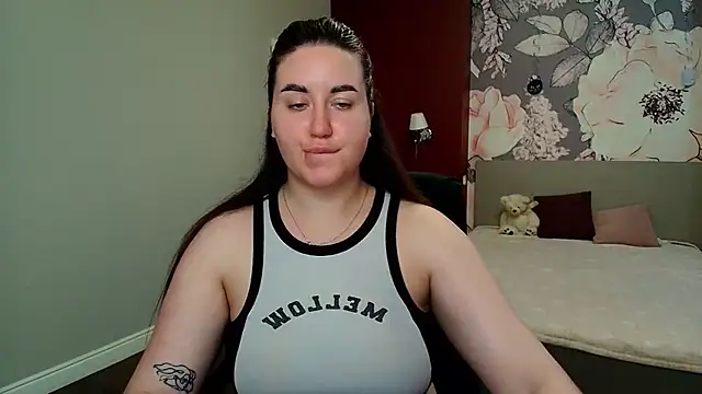 Snapshot of Roxie_Bradley chatting on 07-03-26, 05:47 Roxie Bradley online show from 07-03-26, 05:47
