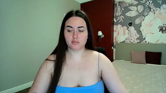 Roxie Bradley online show from 04-09-26, 05:42