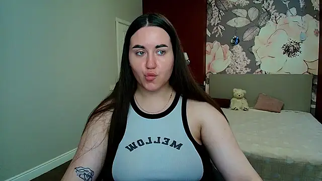 Snapshot of Roxie_Bradley chatting on 07-09-26, 05:41 Roxie Bradley online show from 07-09-26, 05:41