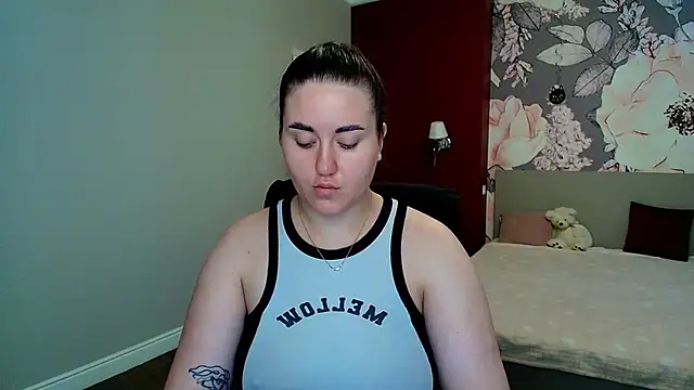 Snapshot of Roxie_Bradley chatting on 07-07-26, 06:47 Roxie Bradley online show from 07-07-26, 06:47