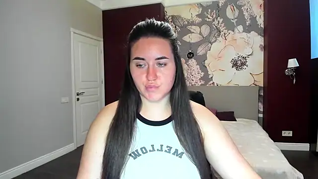 Roxie Bradley online show from 09-11-25, 06:02