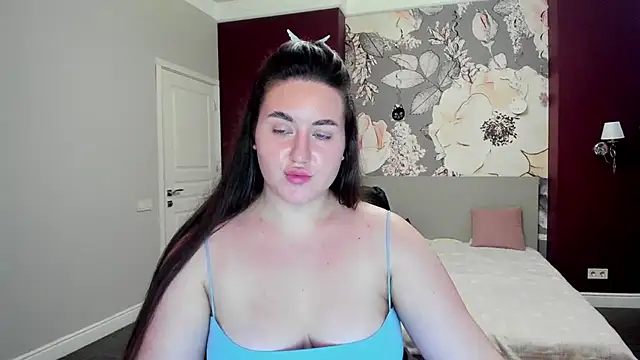 Roxie Bradley online show from 11-27-25, 06:58