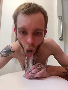 Snapshot of ThatTattooedGuy chatting on 06-21-26, 07:03 ThatTattooedGuy online show from 06-21-26, 07:03