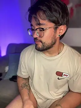 Im sophiie online show from 03-21-25, 09:12