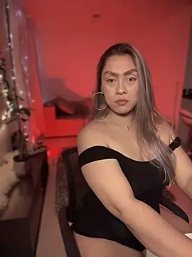 Im sophiie online show from 11-28-25, 06:24