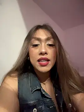 Im sophiie online show from 04-03-26, 06:42