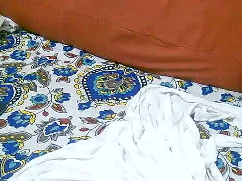 Snapshot of kavipanty chatting on 06-26-26, 03:34 kavipanty online show from 06-26-26, 03:34