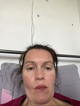 LoveNBloom online show from 05-30-26, 04:45