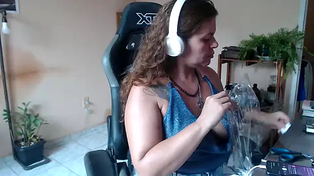 OliviaRojas online show from 02-05-26, 04:25