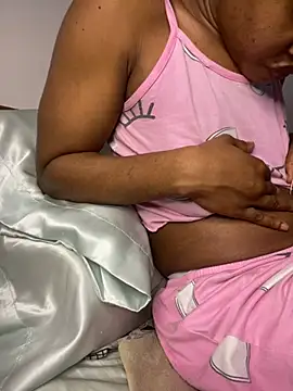  yisela  online show from 03-08-26, 01:44