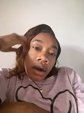  yisela  online show from 12-21-25, 09:48