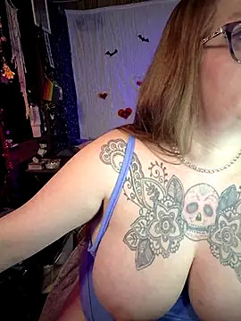 Snapshot of edgexchaos chatting on 03-16-26, 05:44 edgexchaos online show from 03-16-26, 05:44