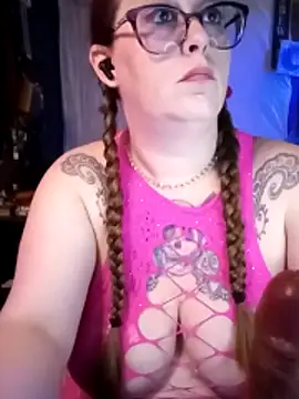 Snapshot of edgexchaos chatting on 02-20-26, 06:26 edgexchaos online show from 02-20-26, 06:26