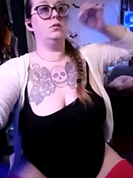 edgexchaos online show from 12-20-25, 03:09