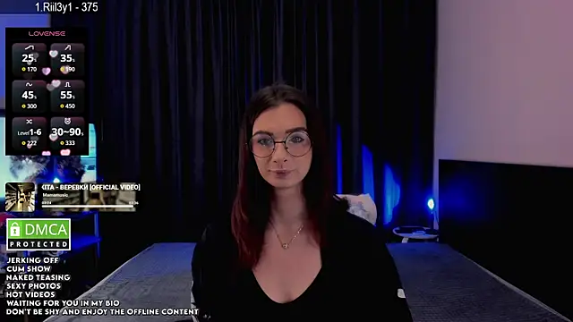 Lee Loo online show from 02-15-26, 02:49