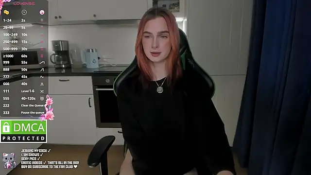 Lee Loo online show from 12-13-24, 12:39