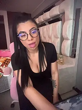 Miaparkerss  online show from 10-30-25, 09:44