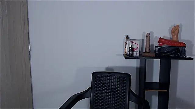 Snapshot of sofiaxdollxxx chatting on 02-16-25, 04:20 sofiaxdollxxx online show from 02-16-25, 04:20