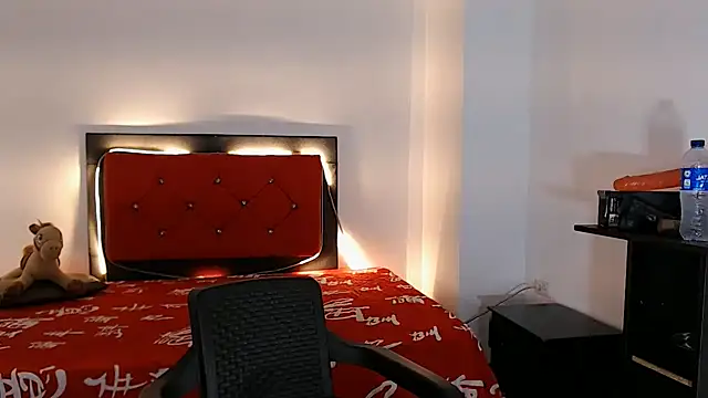 sofiaxdollxxx online show from 06-08-26, 08:20