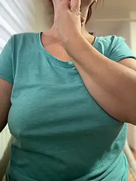 sweetmystery1 online show from 10-24-25, 06:23