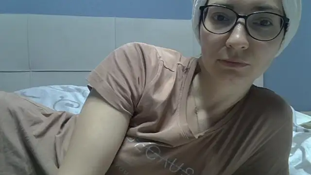 Ashleyspice online show from 05-05-26, 06:16