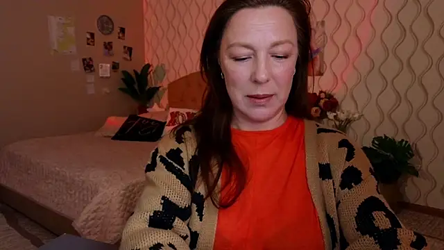 Snapshot of vanessawis_ chatting on 03-21-25, 01:13 vanessawis online show from 03-21-25, 01:13