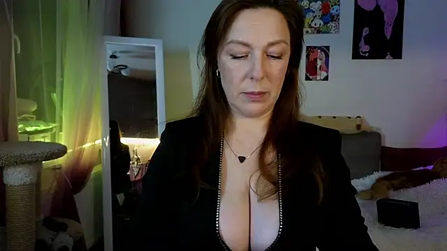 Snapshot of vanessawis_ chatting on 12-06-24, 11:41 vanessawis online show from 12-06-24, 11:41