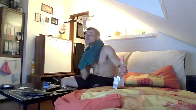 Cambitchboy online show from 01-08-26, 01:55