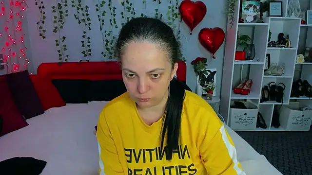 DarlingMilf online show from 04-13-26, 06:23