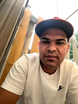 Snapshot of marhi32 chatting on 09-14-25, 03:12 marhi32 online show from 09-14-25, 03:12