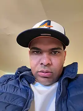 Snapshot of marhi32 chatting on 02-16-26, 04:49 marhi32 online show from 02-16-26, 04:49