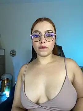 Snapshot of Liza_1 chatting on 10-05-25, 12:34 Liza 1 online show from 10-05-25, 12:34