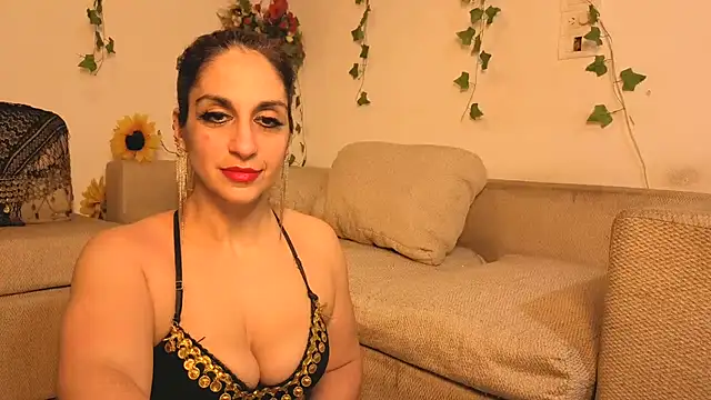 Snapshot of Bellydancerhot chatting on 07-16-26, 06:32 Bellydancerhot online show from 07-16-26, 06:32