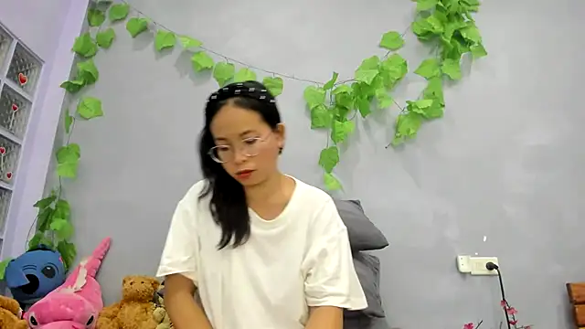 Snapshot of loveley_jenny chatting on 07-03-26, 05:36 loveley jenny online show from 07-03-26, 05:36