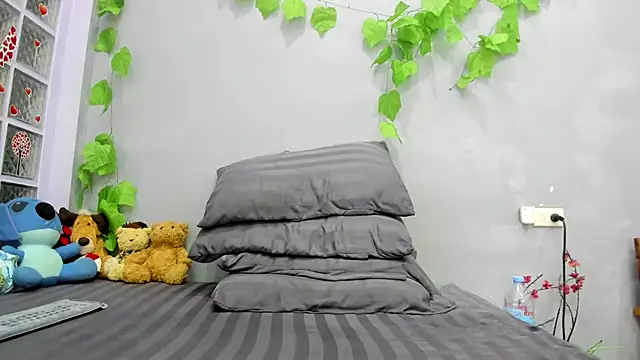Snapshot of loveley_jenny chatting on 06-12-26, 03:04 loveley jenny online show from 06-12-26, 03:04