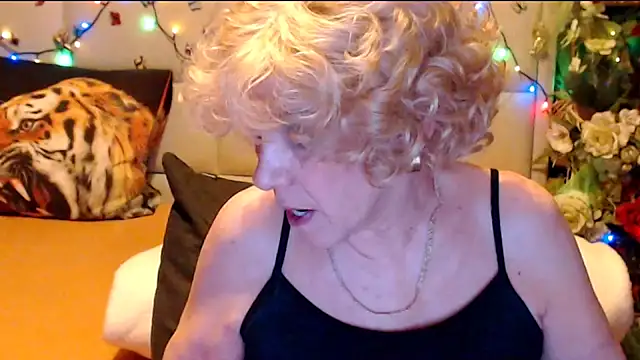 HappyWomanOn online show from 02-11-26, 09:42