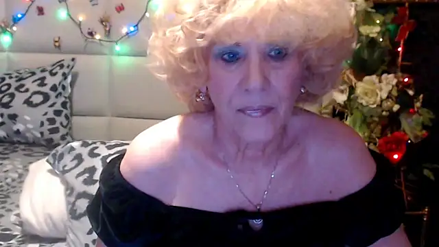 HappyWomanOn online show from 04-23-26, 08:32