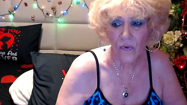 HappyWomanOn online show from 06-19-26, 07:30